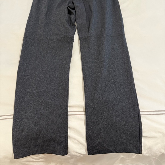 Lululemon Disciple Pant - Picture 10 of 15